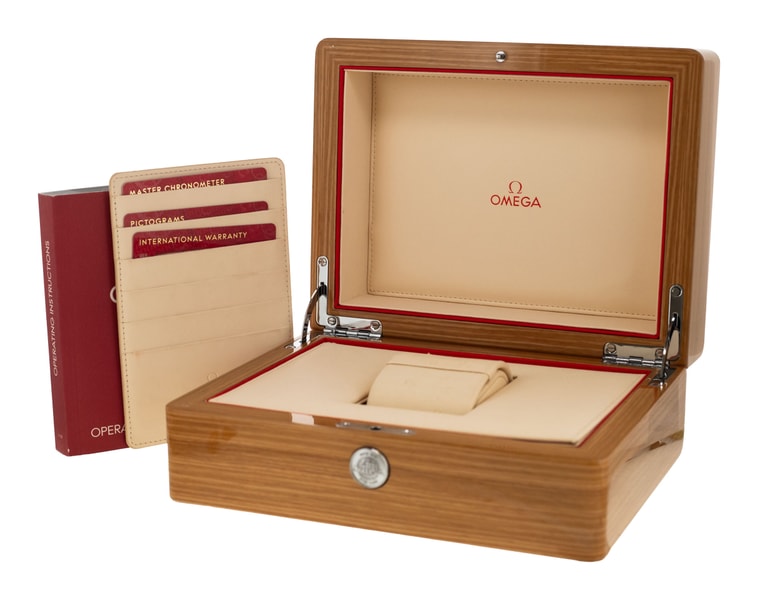 Omega Planet Ocean 215.30.44.22.01.001